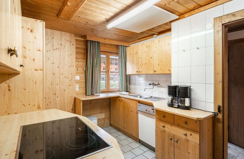 Untertauern House | Beautiful private villa for 17 guests with WIFI, TV, balcony and parking