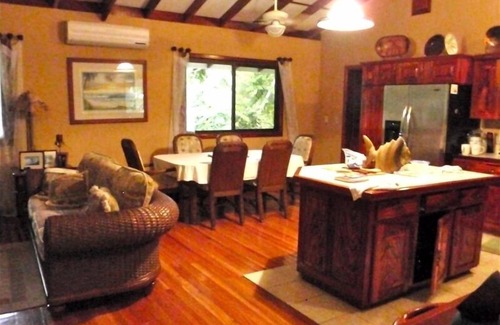 Langostino House | Beautiful Private Beachfront Home. Surf, Practice Golf Course