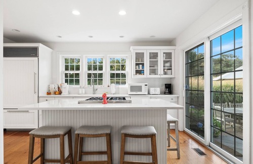 Shawkemo House | Beautiful private compound featuring a main house, guest house and a new pool