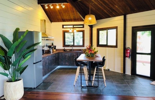 Pihaena House | Beautiful Private Home with Stunning Views of Opunohu Bay