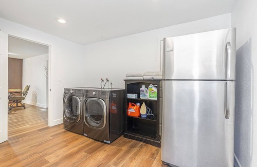 Silver Lake House | Beautiful private home 25 minutes from Seattle & close to Puget Sound Ferries.
