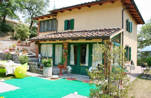 Civitella in Val di Chiana Villa | Beautiful private villa with private pool, WIFI, TV, pets allowed and parking, close to Arezzo
