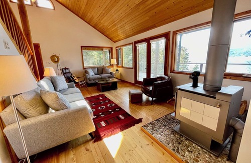 Riondel House | Beautiful Private Lakefront Home
