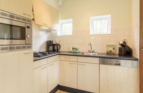 Municipality of Emmen House | Beautiful private villa for 8 guests with WIFI, pool, TV, terrace and parking
