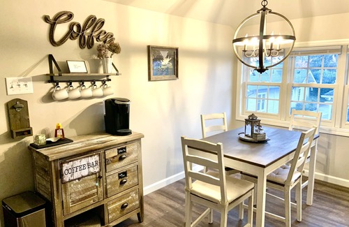 Historic Downtown Franklin House | Beautiful Private Spacious Suite Downtown Franklin
