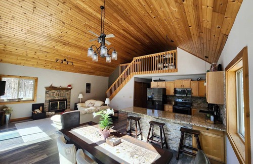Tainter Lake Ski Chalet | Beautiful private Tainter Lake Retreat in Western WI. Sleeps 10