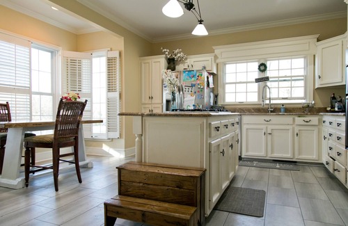 Olive Branch House | Beautiful Private Home on 2+ Acres