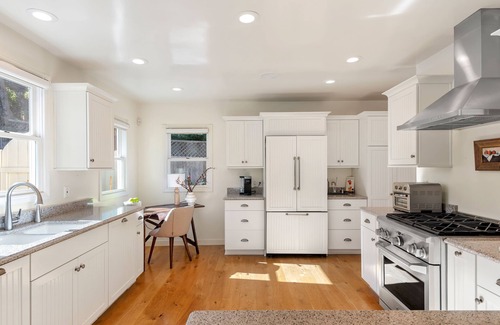 West Mesa House | Beautiful Private Home with Spa Walking Distance to Beach