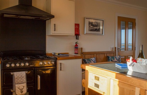 Staffin House | Beautiful private villa for 6 guests with WIFI, TV and parking