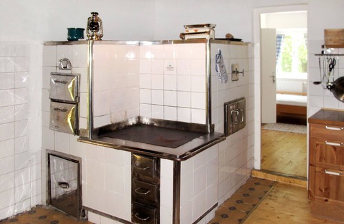 Schwanberg House | Beautiful private villa for 5 people with TV, patio, pets allowed and parking