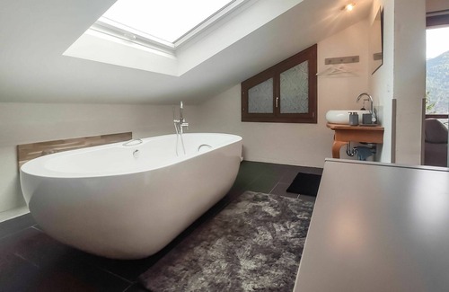 Schmitten House | Beautiful private villa for 6 people with WIFI, TV, terrace, pets allowed and parking