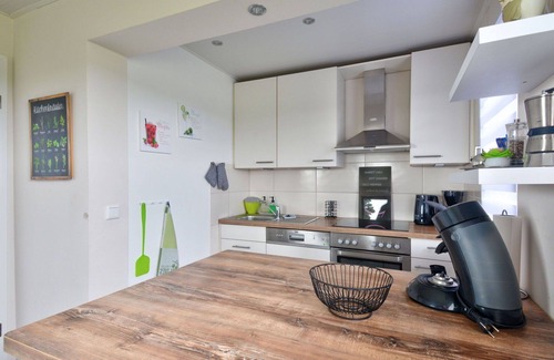 Vorden House | Beautiful private villa for 6 guests with WIFI, TV, terrace and parking
