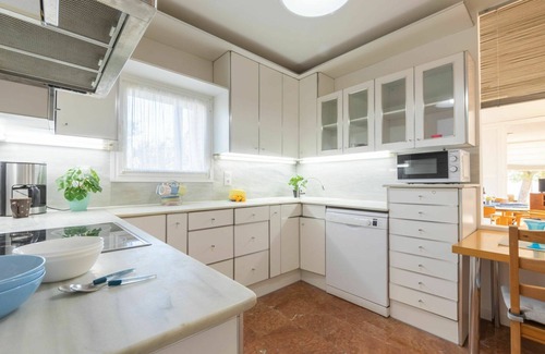 L'Ampolla House | Beautiful private villa for 10 people with WIFI, private pool, A/C, TV, patio and pets allowed