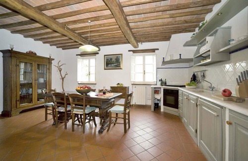 Pieve di Compito Villa | Beautiful private villa with A/C, WIFI, private pool, TV, patio and parking, close to Lucca