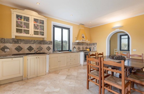 Manciano Villa | Beautiful private villa for 9 guests with private pool, A/C, WIFI, patio and pets allowed