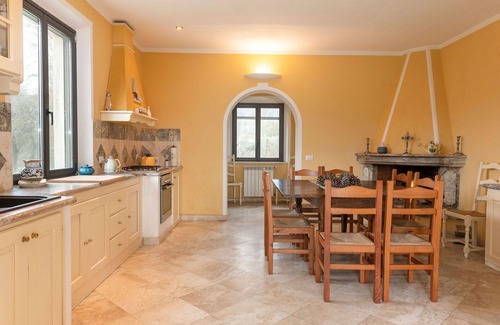 Manciano Villa | Beautiful private villa for 9 guests with private pool, A/C, WIFI, patio and pets allowed