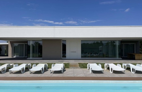 Trambacche di Veggiano Villa | Beautiful private villa with WIFI, private pool, A/C, veranda and parking, close to Padua