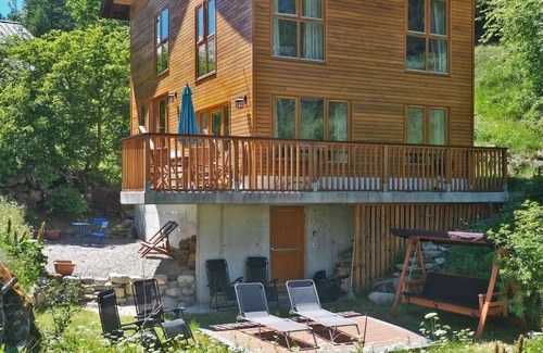 Blatten House | Beautiful private villa for 10 guests with WIFI, TV, patio and panoramic view