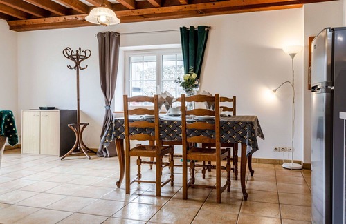 Commes House | Beautiful private villa for 2 people with WIFI, TV, terrace and pets allowed