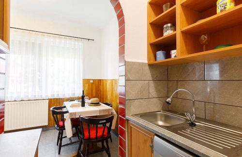 Balatonfenyves House | Beautiful private villa for 10 guests with WIFI, TV, terrace and parking