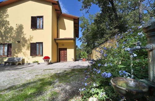 San Feliciano Villa | Beautiful private villa with WIFI, private pool, A/C, TV, patio, pets allowed and parking