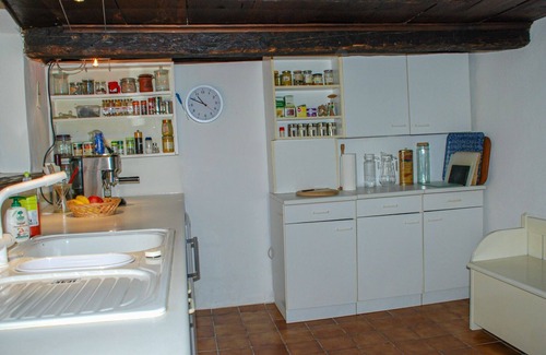 Lavizzara House | Beautiful private villa for 6 guests with WIFI, TV, patio, pets allowed, panoramic view and park.