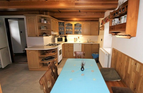 Locenice Villa | Beautiful private villa for 8 guests with private pool, WIFI, TV, terrace, pets allowed and park.