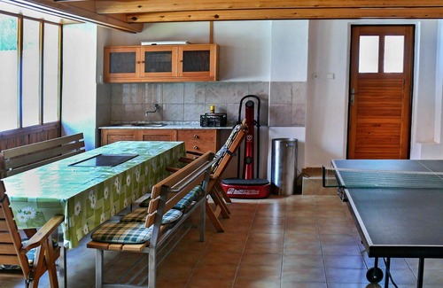 Locenice Villa | Beautiful private villa for 8 guests with private pool, WIFI, TV, terrace, pets allowed and park.