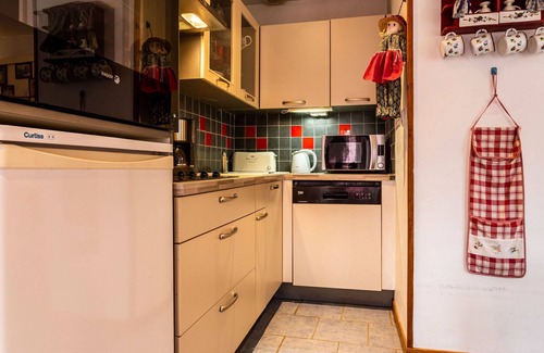 Commes House | Beautiful private villa for 4 guests with WIFI, TV, terrace and parking