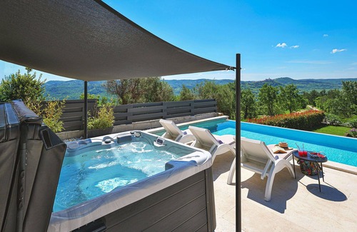 Golubici Villa | Beautiful private villa with hot tub, WIFI, A/C, private pool, TV, terrace, panoramic view, parking