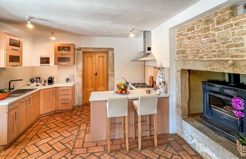 Heraki Villa | Beautiful private villa for 8 people with WIFI, private pool, A/C, terrace, pets allowed and par.