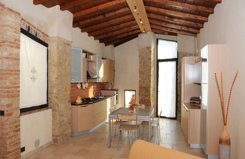 Asciano Villa | Beautiful private villa for 4 guests with A/C, WIFI, pool, TV and terrace