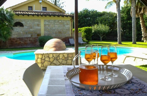 Cinisi Villa | Beautiful private villa for 7 guests with WIFI, A/C, private pool, TV, patio and parking