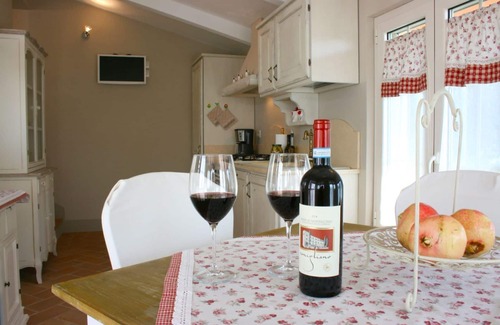 Il Borgo Villa | Beautiful private villa for 3 people with A/C, WIFI, pool, TV and terrace