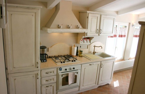 Il Borgo Villa | Beautiful private villa for 3 people with A/C, WIFI, pool, TV and terrace