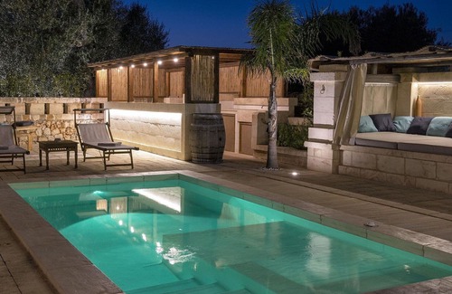 Pezze di Greco Villa | Beautiful private villa for 3 people with A/C, hot tub, private pool, WIFI, patio and parking