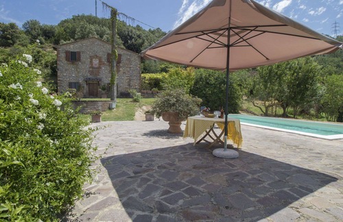 Montoro Villa | Beautiful private villa for 10 guests with pool, WIFI, A/C, TV, panoramic view and parking