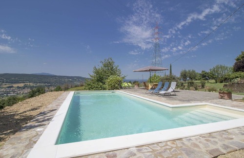 Montoro Villa | Beautiful private villa for 10 guests with pool, WIFI, A/C, TV, panoramic view and parking