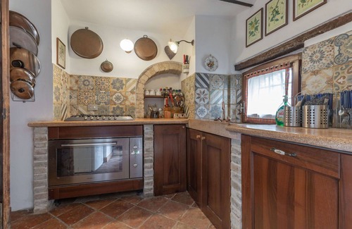 Offida Villa | Beautiful private villa for 10 people with WIFI, panoramic view and parking, close to Ascoli Pic...