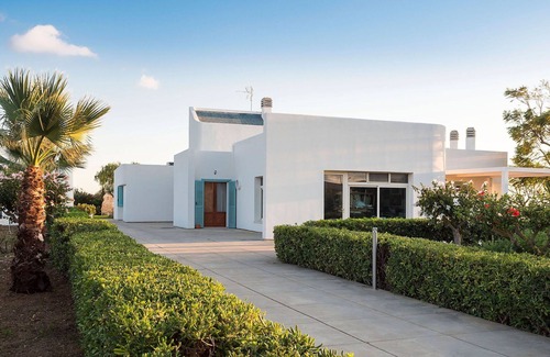 Nubia Villa | Beautiful private villa for 14 people with WIFI, A/C, private pool, TV, patio and panoramic view