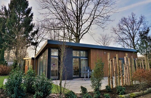 Biddinghuizen House | Beautiful private villa for 4 people with WIFI, TV, terrace and parking