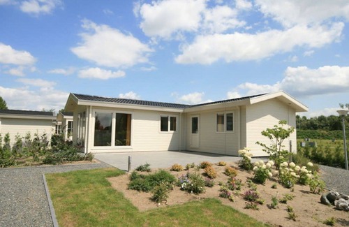 Susteren House | Beautiful private villa for 4 guests with pool, WIFI, TV, terrace and parking