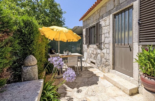 Vilarelho House | Beautiful private villa for 4 people with WIFI, TV, terrace and parking