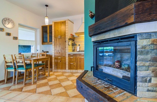 Vratarusa House | Beautiful private villa with WIFI, private pool, hot tub, A/C, TV, terrace and panoramic view