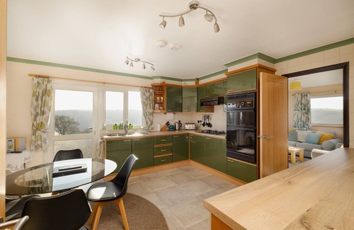 Looe Apartment | Beautiful Property in Stunning Location