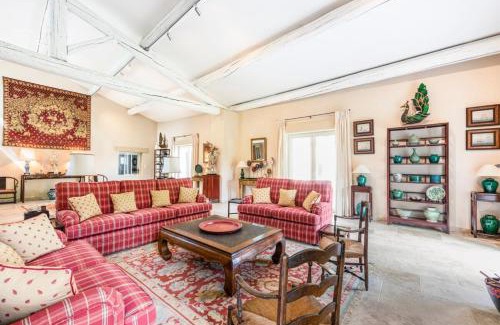 Le Thor House | Beautiful Provencal Mas with swimming pool