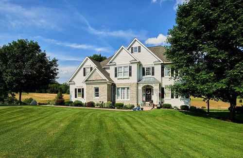 Boalsburg House | Beautiful PSU home in tranquil setting minutes from stadium