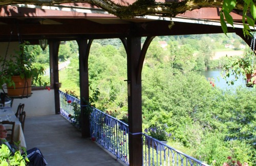 Tour-de-Faure House | BEAUTIFUL QUERCYNOISE RESIDENCE with breathtaking views of the Lot and St Cirq Lapopie