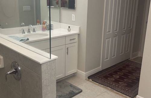 Fish Hawk Villa | Beautiful, quiet 2/2 villa in gated community.