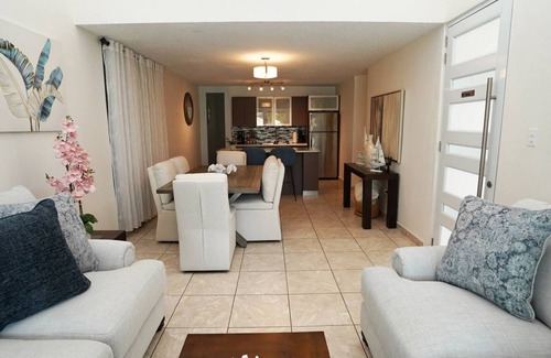 Sardinera Apartment | Beautiful Quiet and Luxurious Apartment Overviewing the Renaissance Marina!